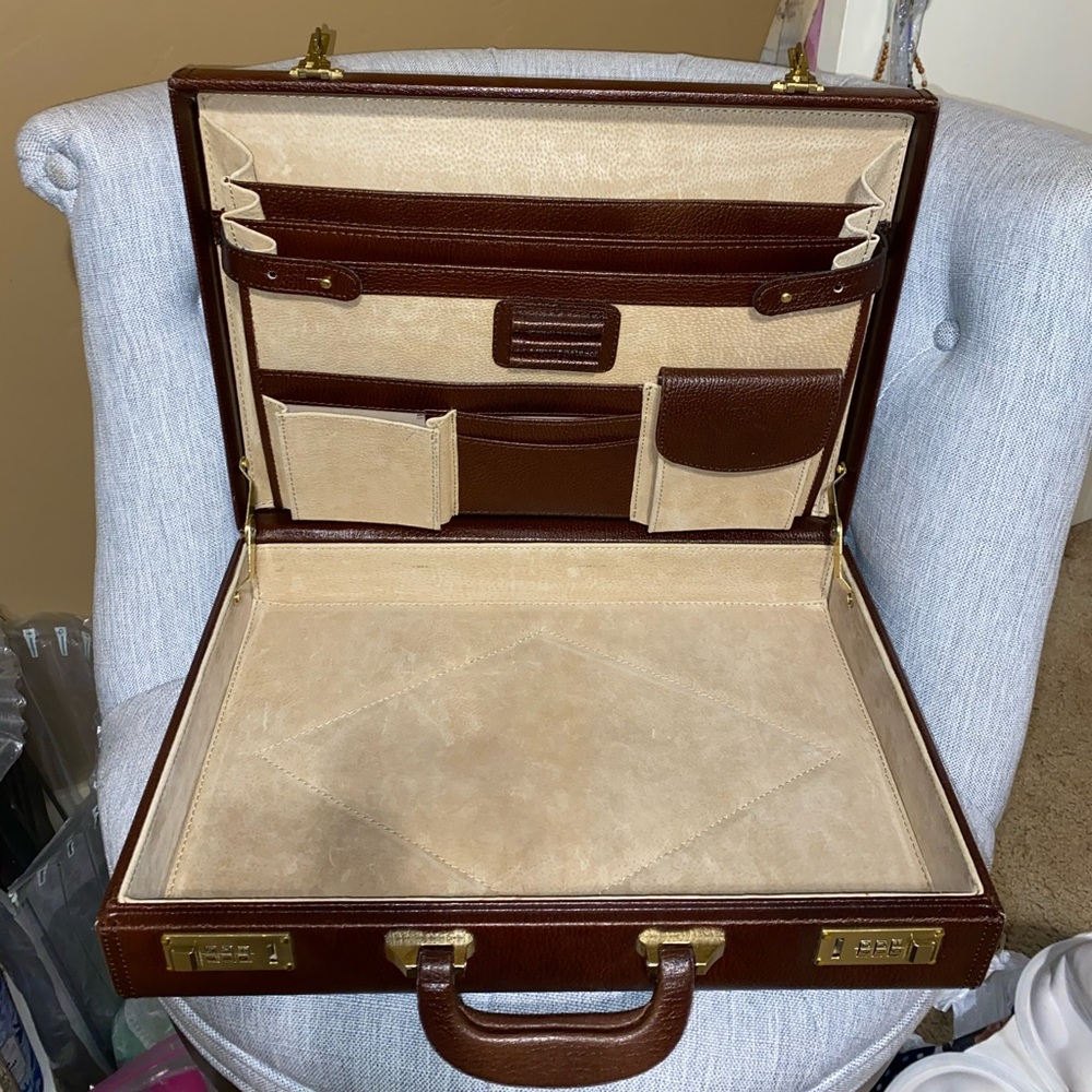 Leather Briefcase - Picture 6 of 7